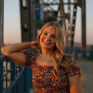 Meet your Posher, Carys